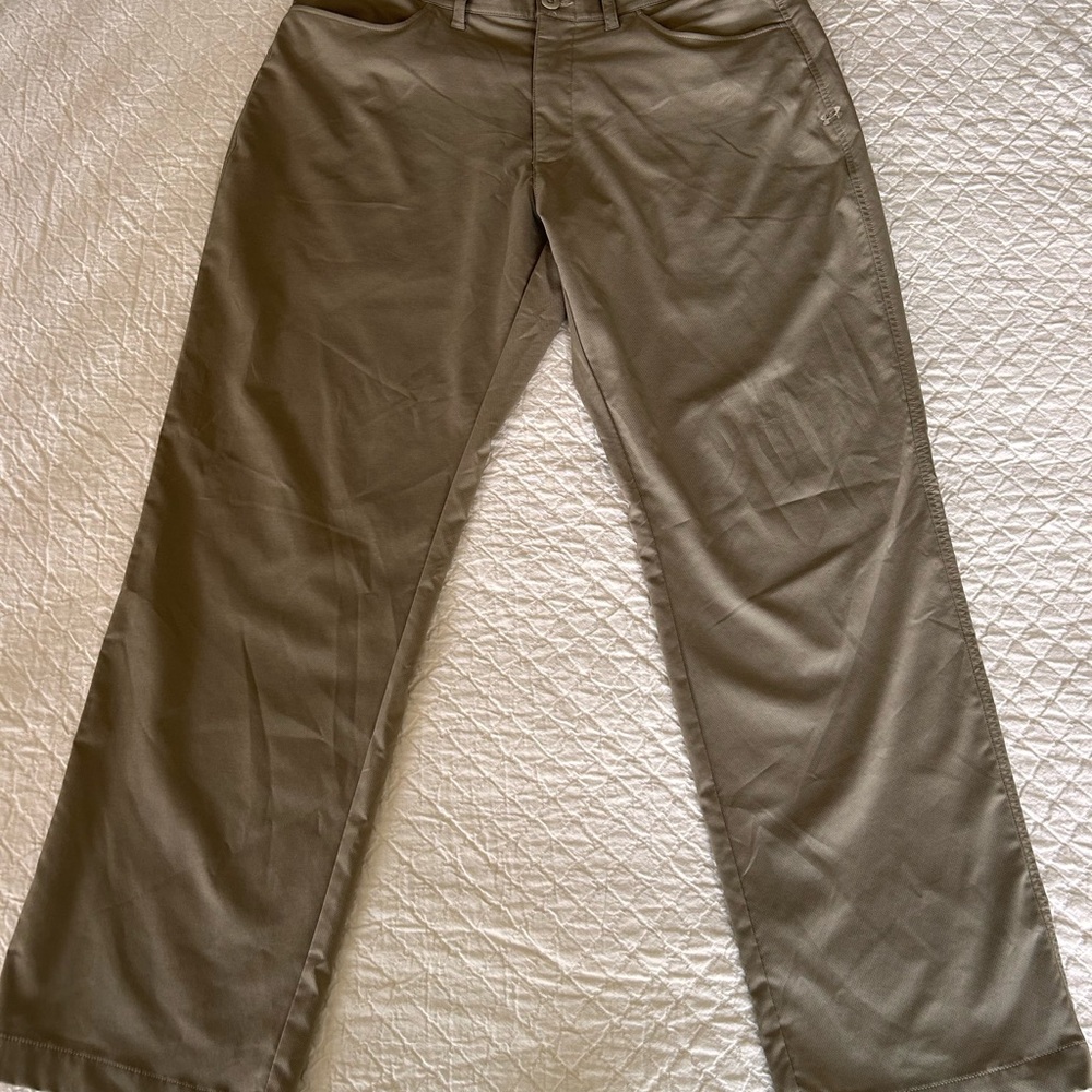 Under Armour Men's Olive Chino Pants